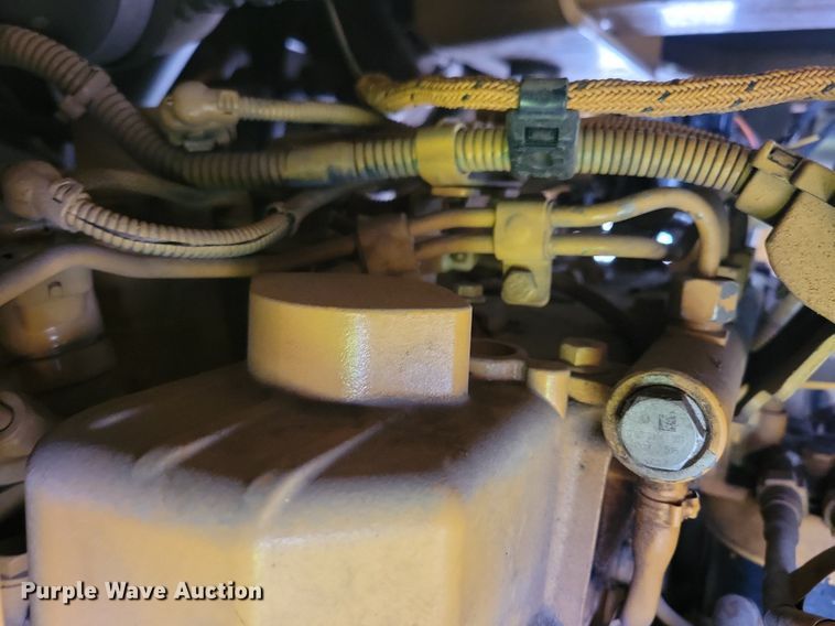 image for item DL7865 2016 Caterpillar CB44B double drum vibratory roller