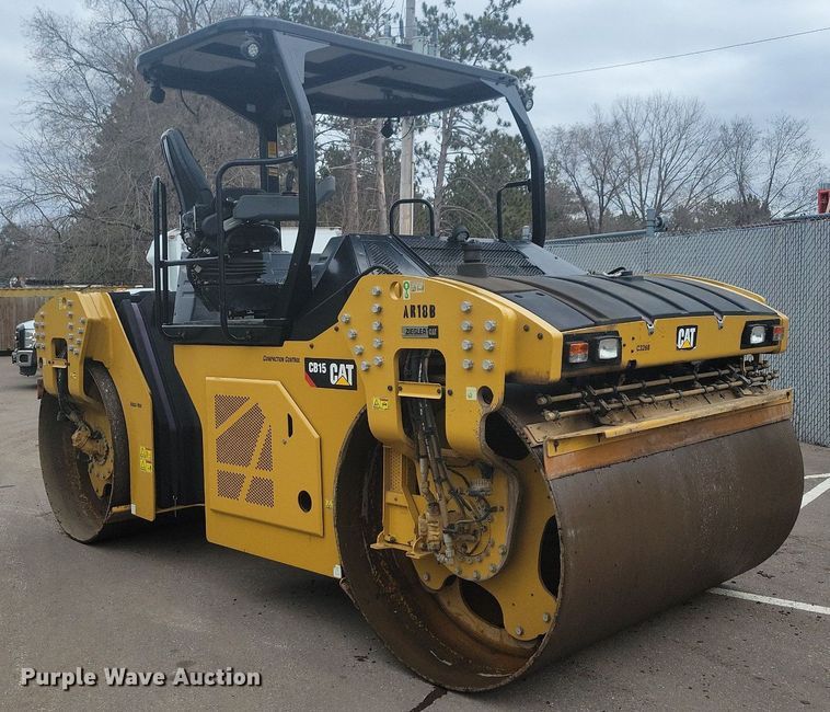 image for item DL7866 2018 Caterpillar CB15 double drum vibratory roller