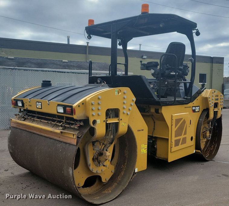 image for item DL7866 2018 Caterpillar CB15 double drum vibratory roller
