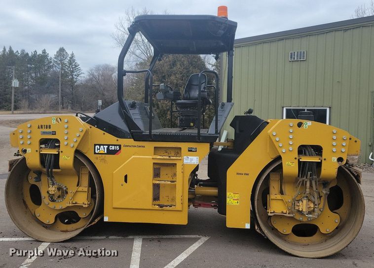 image for item DL7866 2018 Caterpillar CB15 double drum vibratory roller