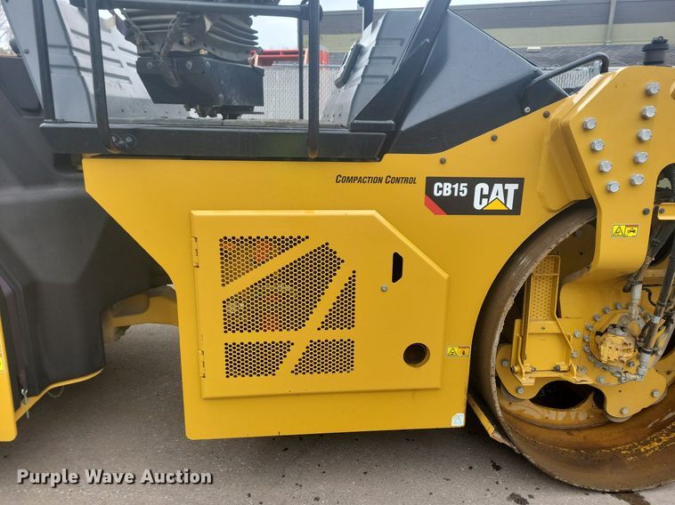 image for item DL7866 2018 Caterpillar CB15 double drum vibratory roller