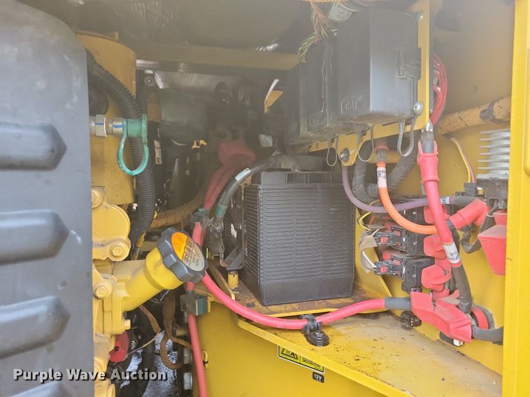 image for item DL7866 2018 Caterpillar CB15 double drum vibratory roller