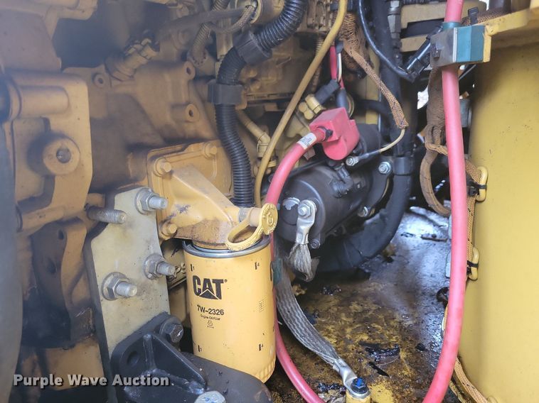 image for item DL7866 2018 Caterpillar CB15 double drum vibratory roller