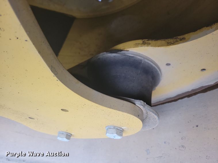 image for item DL7866 2018 Caterpillar CB15 double drum vibratory roller