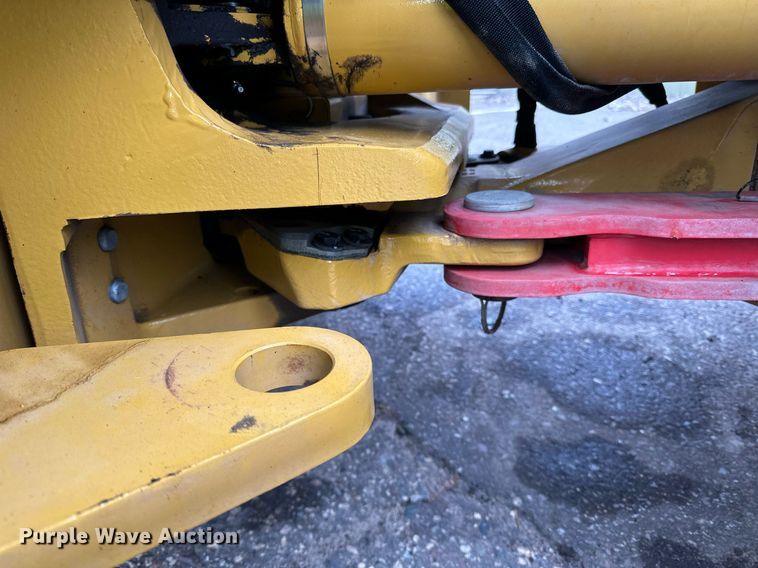 image for item DL7867 2018 Caterpillar CB10 double drum vibratory roller