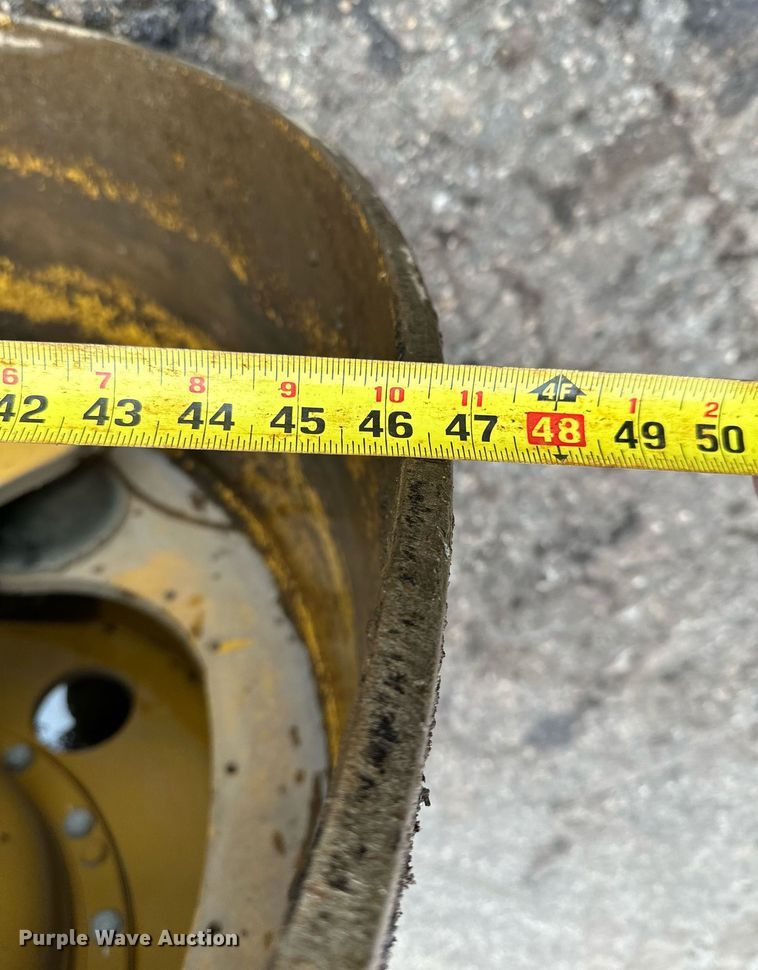 image for item DL7867 2018 Caterpillar CB10 double drum vibratory roller