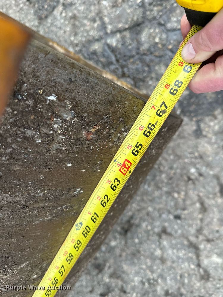 image for item DL7867 2018 Caterpillar CB10 double drum vibratory roller