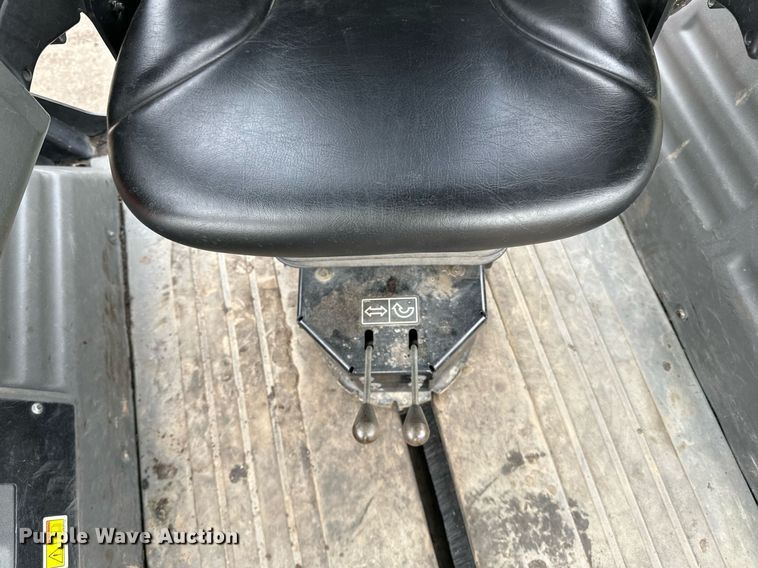 image for item DL7867 2018 Caterpillar CB10 double drum vibratory roller