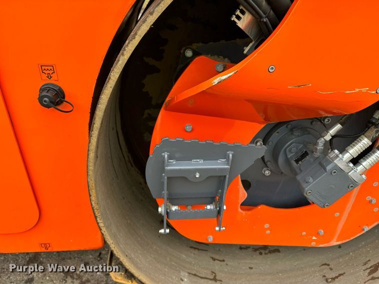 image for item DL7868 2021 Hamm HD 140i double drum vibratory roller