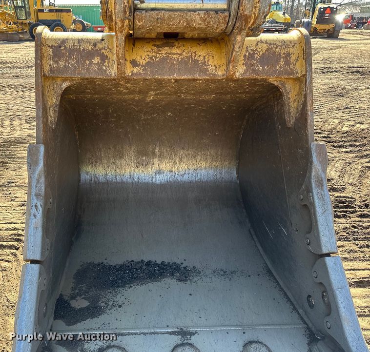 image for item DL7869 2016 Caterpillar 336FL excavator