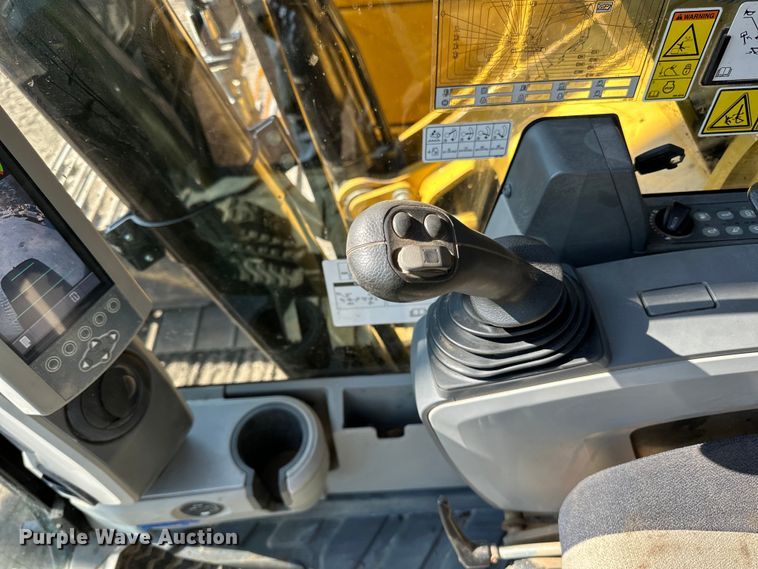 image for item DL7869 2016 Caterpillar 336FL excavator