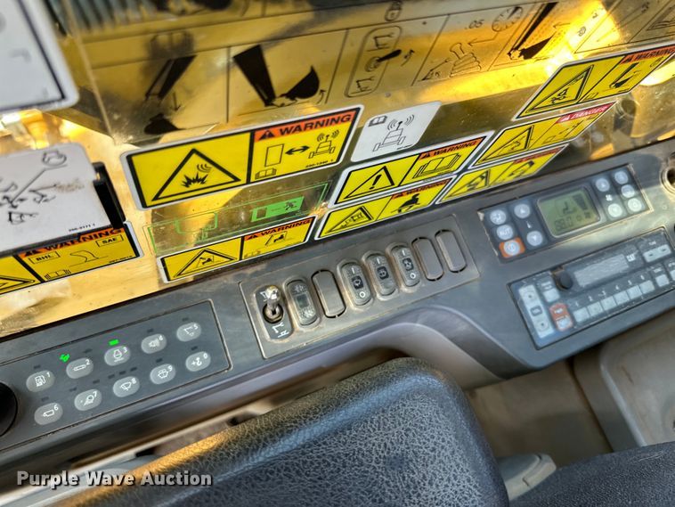 image for item DL7869 2016 Caterpillar 336FL excavator