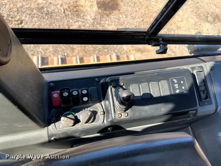 image for item DL7870 2016 Caterpillar D6K2 LGP dozer