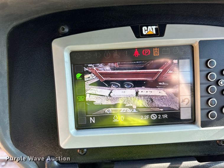 image for item DL7870 2016 Caterpillar D6K2 LGP dozer