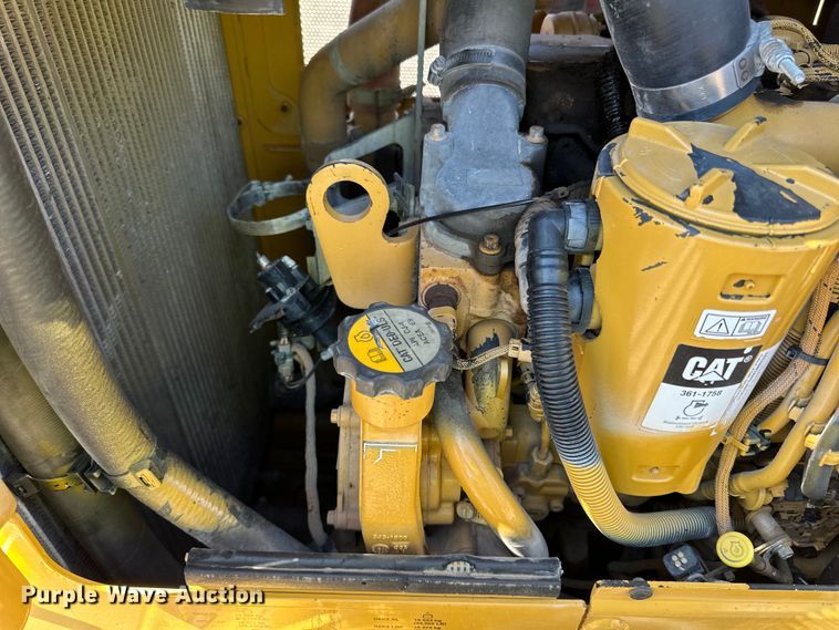 image for item DL7870 2016 Caterpillar D6K2 LGP dozer