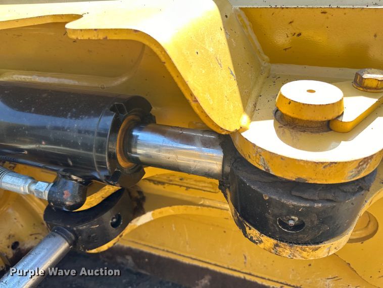 image for item DL7871 2016 Caterpillar D6K2 LGP dozer