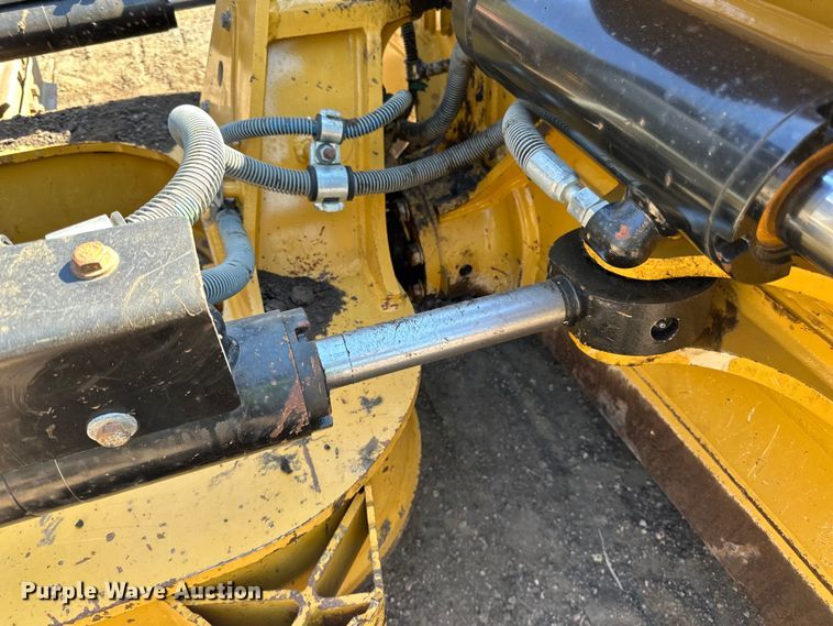 image for item DL7871 2016 Caterpillar D6K2 LGP dozer