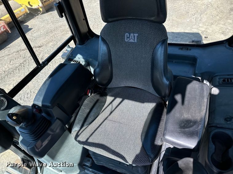 image for item DL7871 2016 Caterpillar D6K2 LGP dozer