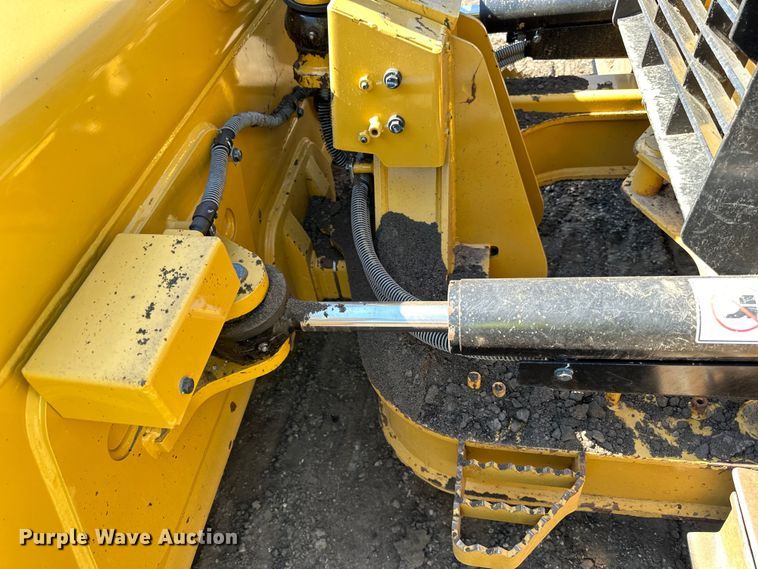image for item DL7872 2019 Caterpillar D5K2 LGP dozer