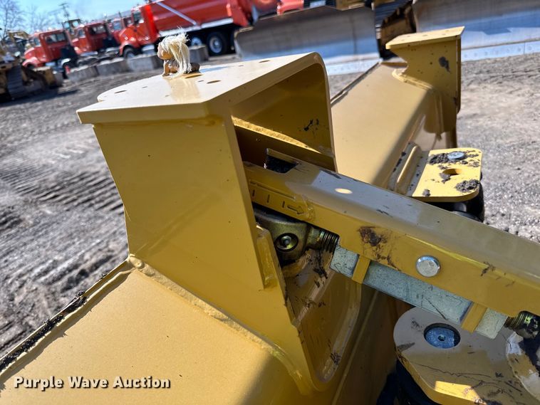 image for item DL7872 2019 Caterpillar D5K2 LGP dozer