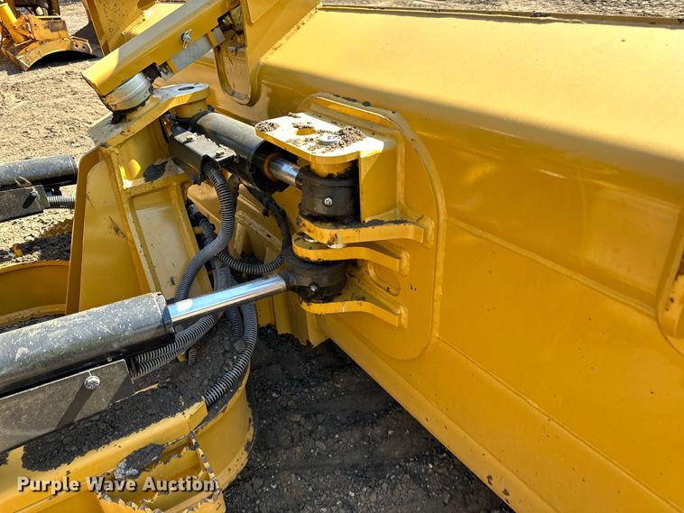 image for item DL7872 2019 Caterpillar D5K2 LGP dozer