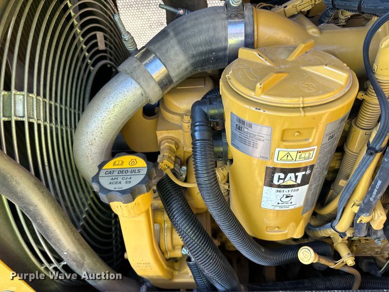 image for item DL7872 2019 Caterpillar D5K2 LGP dozer