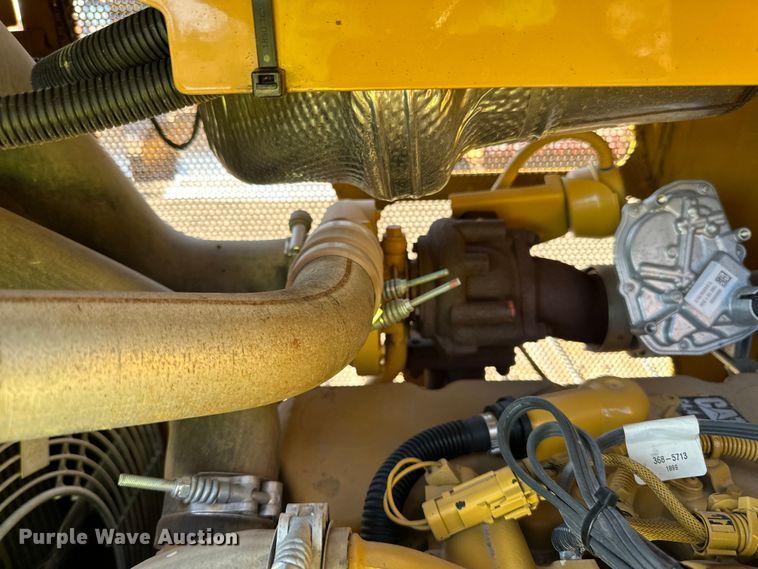 image for item DL7872 2019 Caterpillar D5K2 LGP dozer