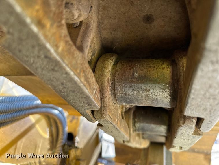 image for item DL7872 2019 Caterpillar D5K2 LGP dozer