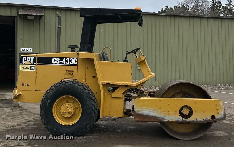 image for item DL7873 1999 Caterpillar CS-433C single drum vibratory roller