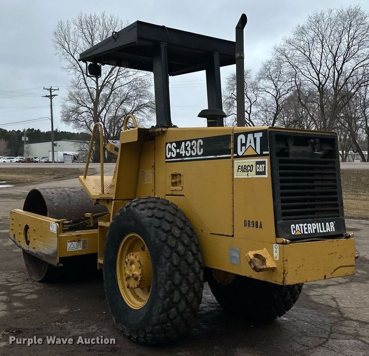 image for item DL7873 1999 Caterpillar CS-433C single drum vibratory roller