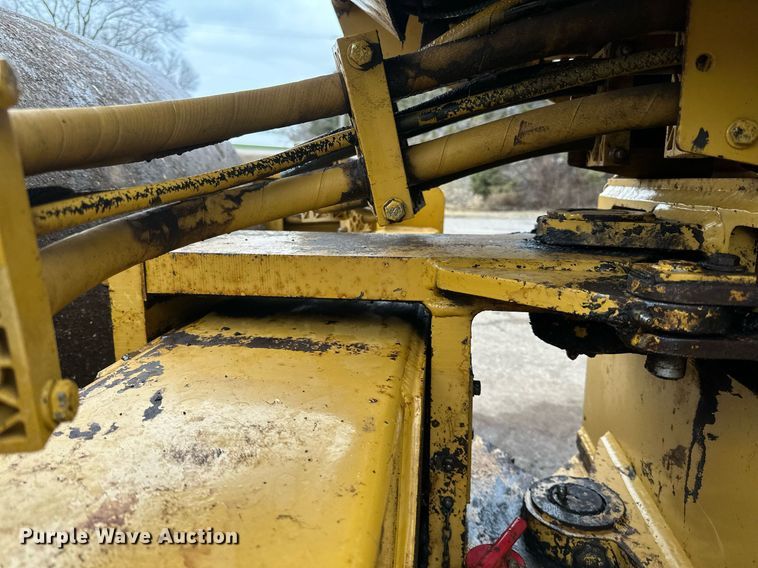 image for item DL7873 1999 Caterpillar CS-433C single drum vibratory roller