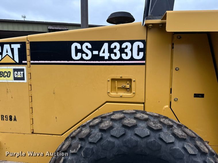 image for item DL7873 1999 Caterpillar CS-433C single drum vibratory roller