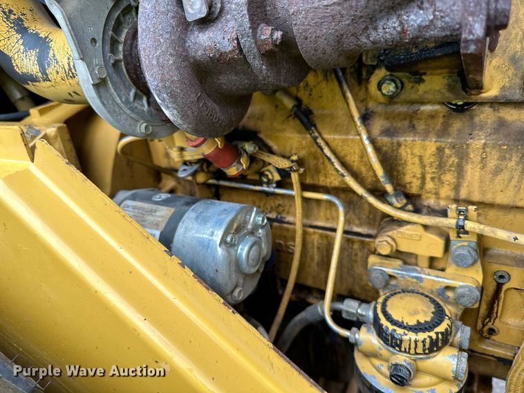 image for item DL7873 1999 Caterpillar CS-433C single drum vibratory roller