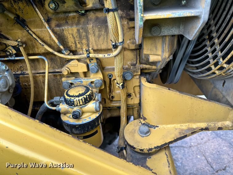 image for item DL7873 1999 Caterpillar CS-433C single drum vibratory roller