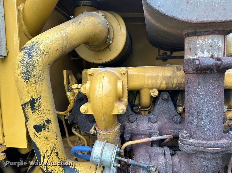 image for item DL7873 1999 Caterpillar CS-433C single drum vibratory roller