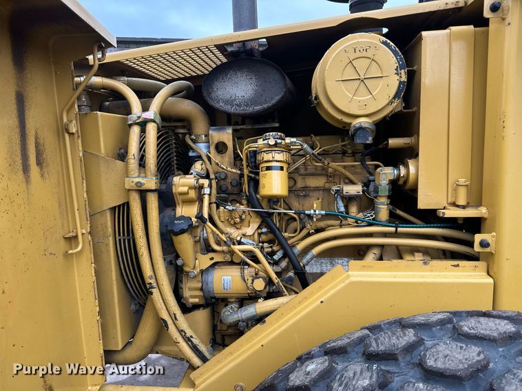 image for item DL7873 1999 Caterpillar CS-433C single drum vibratory roller