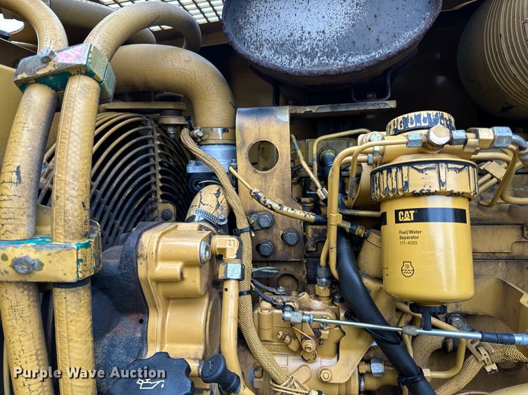 image for item DL7873 1999 Caterpillar CS-433C single drum vibratory roller