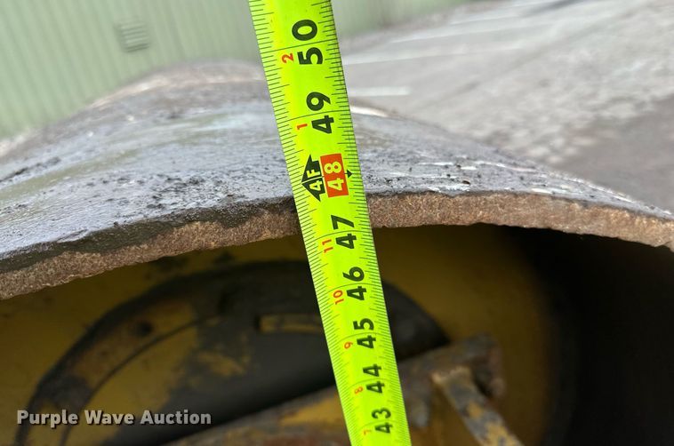 image for item DL7873 1999 Caterpillar CS-433C single drum vibratory roller