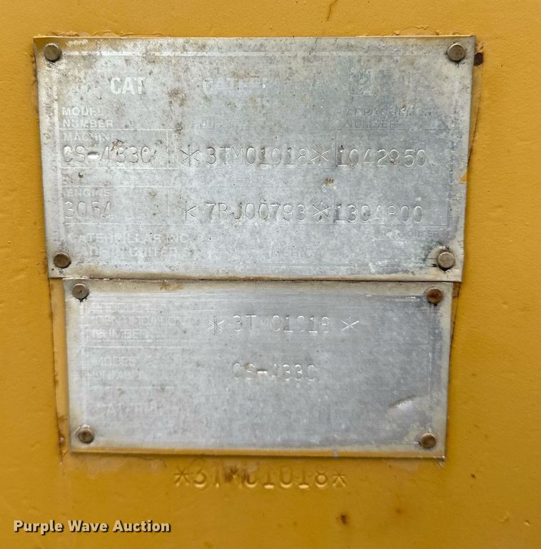 image for item DL7873 1999 Caterpillar CS-433C single drum vibratory roller