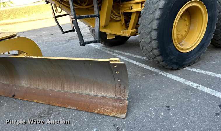 image for item DL7874 2007 Caterpillar 140H VHP Plus motor grader