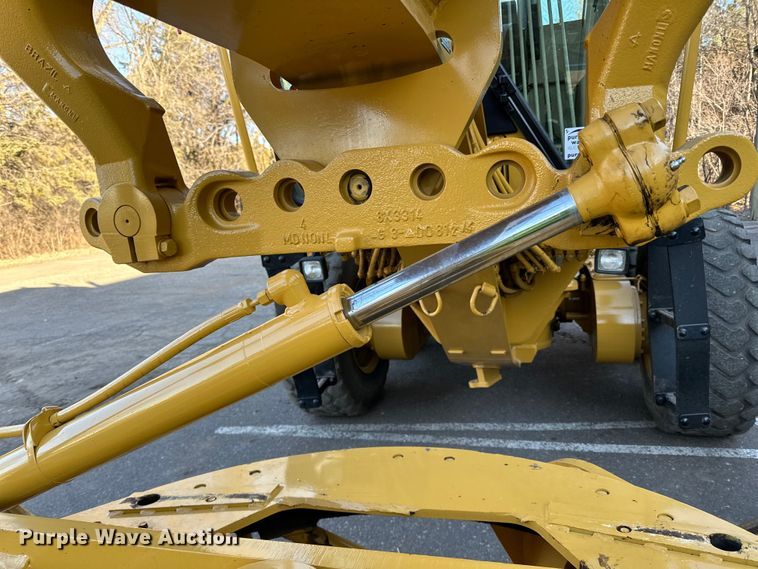 image for item DL7874 2007 Caterpillar 140H VHP Plus motor grader