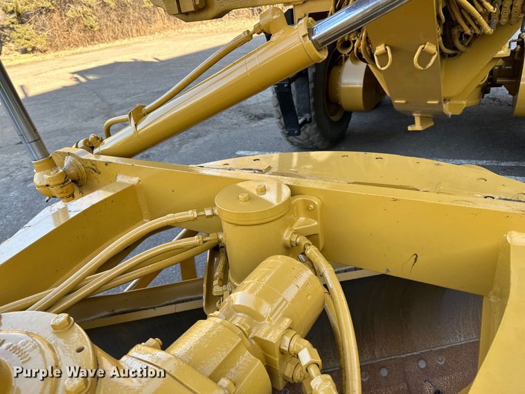 image for item DL7874 2007 Caterpillar 140H VHP Plus motor grader