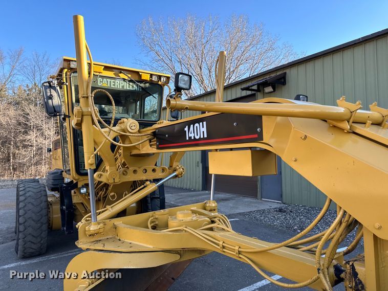 image for item DL7874 2007 Caterpillar 140H VHP Plus motor grader