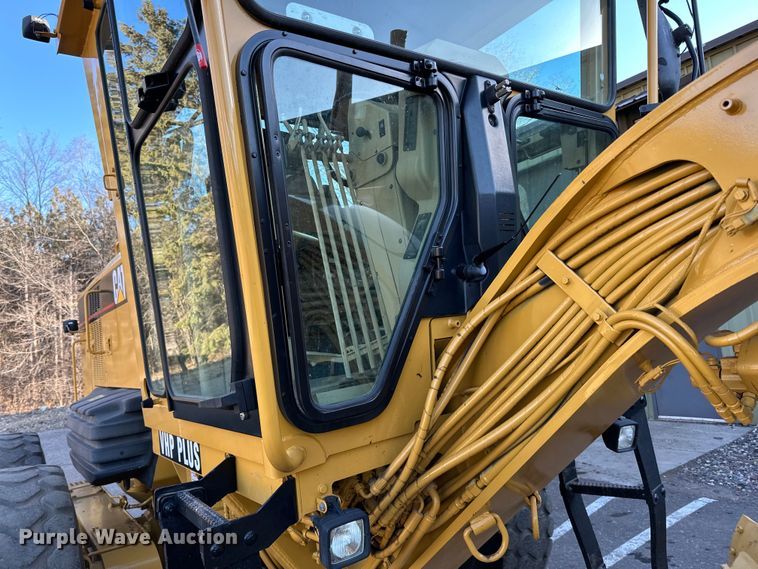 image for item DL7874 2007 Caterpillar 140H VHP Plus motor grader