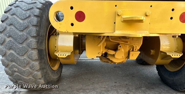 image for item DL7874 2007 Caterpillar 140H VHP Plus motor grader