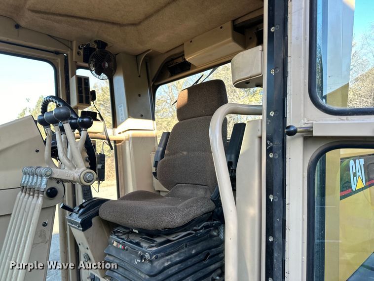 image for item DL7874 2007 Caterpillar 140H VHP Plus motor grader