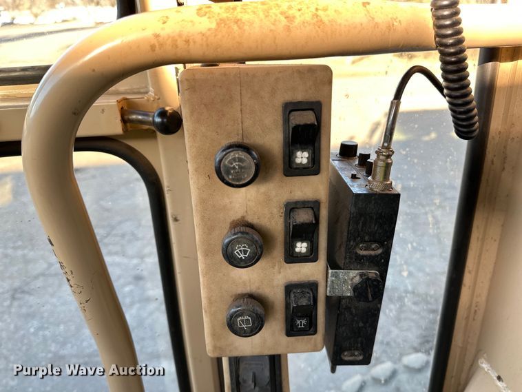 image for item DL7874 2007 Caterpillar 140H VHP Plus motor grader