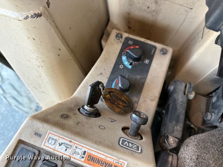 image for item DL7874 2007 Caterpillar 140H VHP Plus motor grader