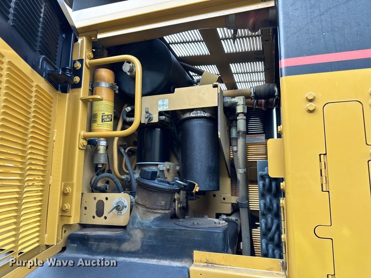 image for item DL7874 2007 Caterpillar 140H VHP Plus motor grader