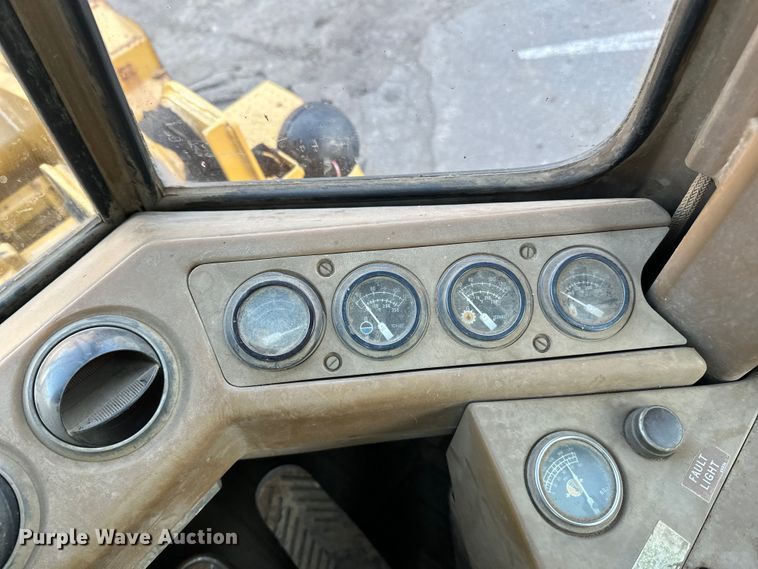 image for item DL7876 1988 Caterpillar 936E wheel loader